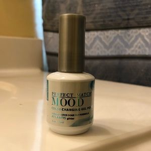 Color changing gel polish